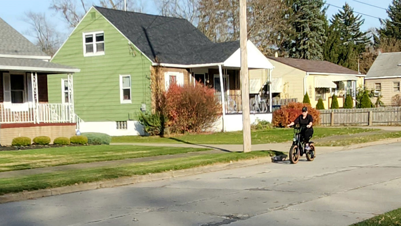 Ride in Comfort: Essential E-Bike Accessories to Enhance Your E-Bike Commute