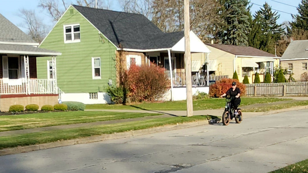 Ride in Comfort: Essential E-Bike Accessories to Enhance Your E-Bike Commute