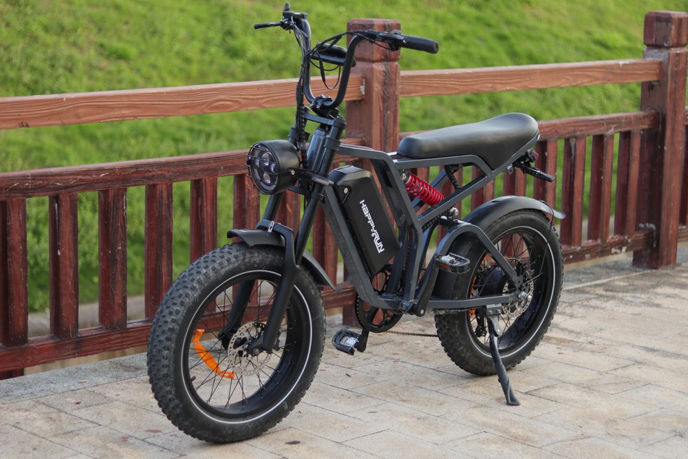 What’s The Difference Between An Ebike Vs Regular Bike?