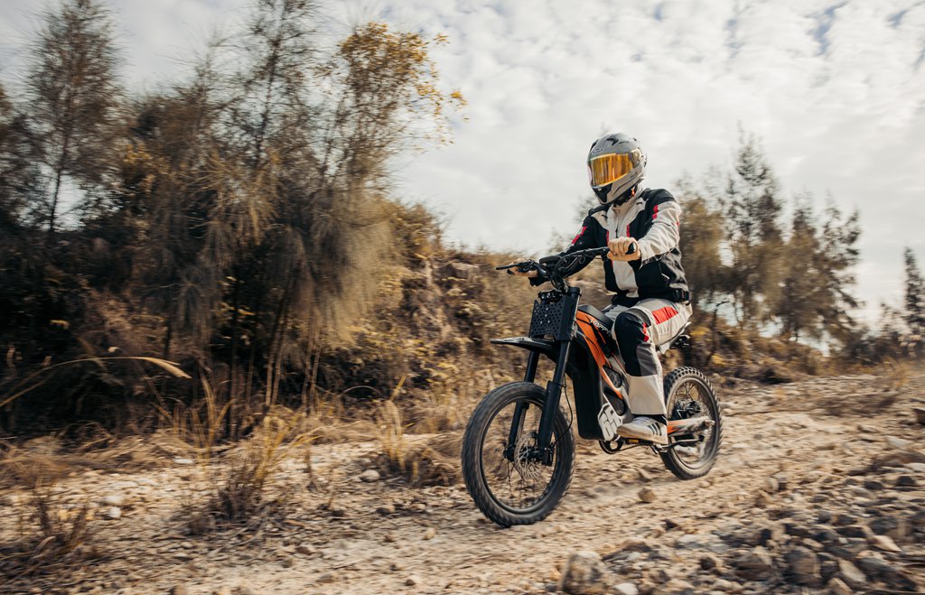 What's the Top Speed of the Fastest Electric Dirt Bikes?