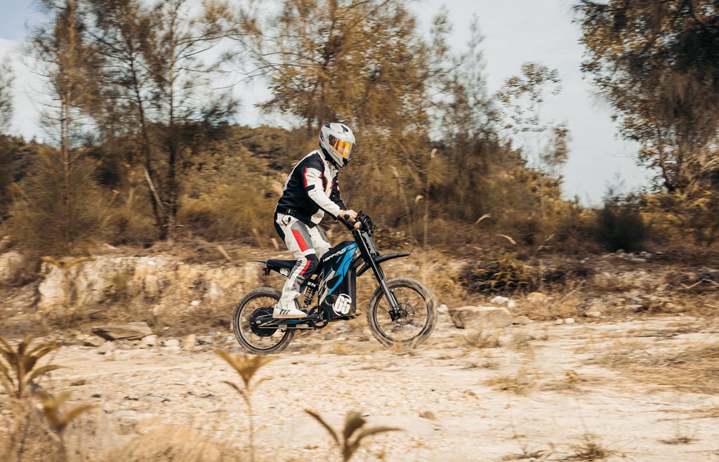 What Factors Affect an Electric Dirt Bikes Travel Distance